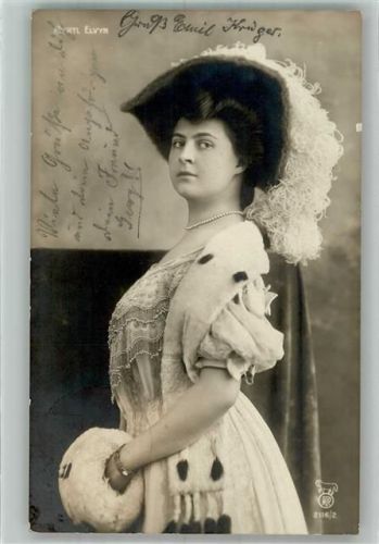 1907 Portrait der amerikanischen Pianistin Myrtl Elvyn mit Muff Rotophot 2116/2