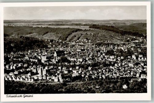 Schwäbisch Gmünd Fliegeraufnahme des Ortes mit Heilig-Kreuz-Münster
