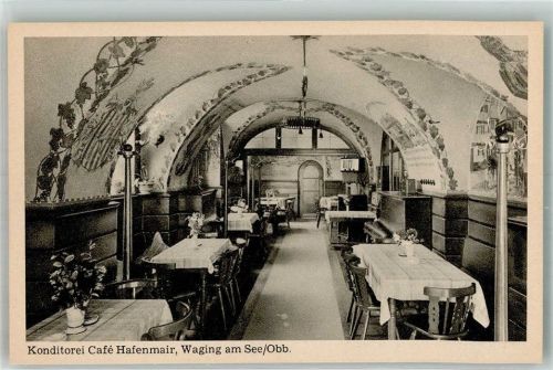 Waging Konditorei Cafe Hafenmair Gastraum Blumen Gewölbe