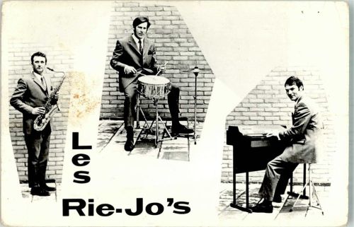 Les Rie-Jo`s Saxophon Trommel Keyboard