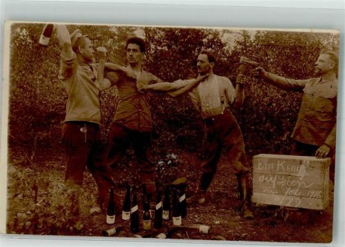 1916 Gruppenfoto Soldaten Wein