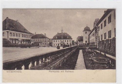 Wiesentheid. Marktplatz Rathaus gelaufen am 05.08.1925. Marke entfernt, sonst gut erhalten.