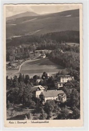 Hain Riesengebirge Hain / Przesieka - Kreis Hirschberg / Jelenia Góra im Riesengebirge. Teilansicht mit Schneekoppenblick gelaufen 1943. Gute Erhaltung.