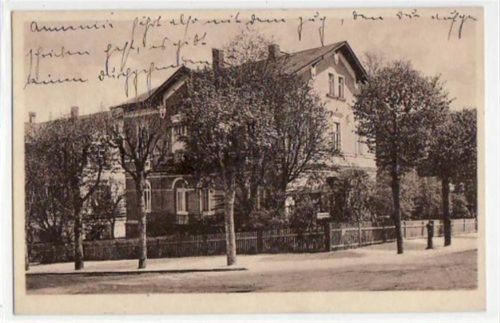 Bad Elster Bad Elster mit Kurheim " Erika " gelaufen von 1932. Top Erhaltung.