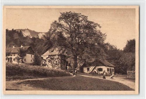 Grafenaschau in Oberbayern. Dorfpartie ungelaufen Leichte Anhaftung Rückseite links, sonst gut erhalten