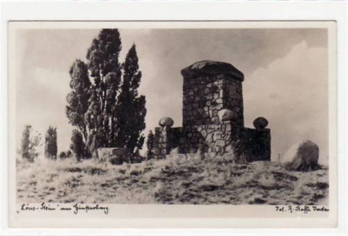 Löns Stein am Ginsterberg gelaufen, 1937 kleiner Knick unten links, sonst gut erhalten