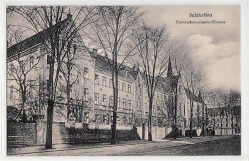 Salzkotten mit Franziskanerinnen - Kloster gelaufen, mit Marke und Stempel von 1912. Ecken mit Albumabdrücken, leichter Bug am Rand oben, sonst gut erhalten
