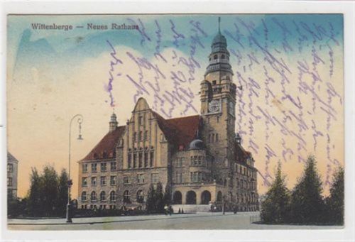 neuen Rathaus in Wittenberge gelaufen. Marke entfernt. Vorderseite leicht fleckig, sonst gut erhalten.