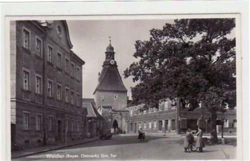 Weiden Weiden mit unteren Tor. Feldpost, mit Stempel von 1941. Gute Erhaltung.