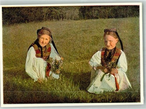 Betzingen Schwäbische Volkstrachten Tracht Frau Blumen