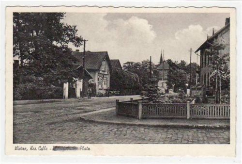 Wietze, Krs. Celle. Partie am Platz ungelaufen Gute Erhaltung.
