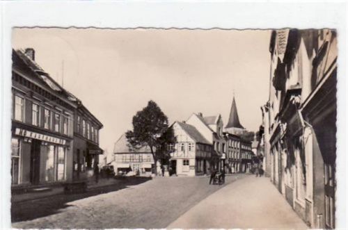 Wittenburg i. Meckl. mit Große Straße gelaufen von 1964. Leichter Stempeldurchdruck, sonst gut erhalten.