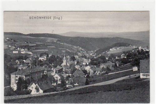 Schönheide mit Gesamtansicht gelaufen von 1910. Gute Erhaltung.