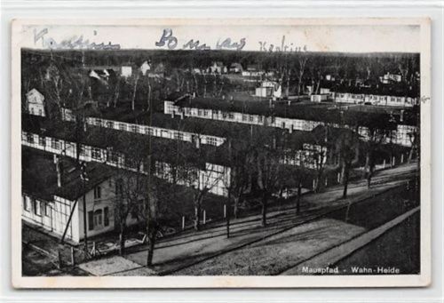 Köln Wahn 711 Köln Wahn-Heide. Mauspfad gelaufen. Marke entfernt, Abrißspuren kleiner Knick oben links und unten rechts, leicht fleckig, sonst gut erhalten