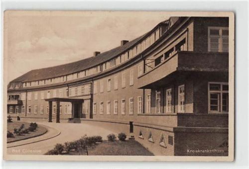 Bad Oldesloe. Kreiskrankenhaus gelaufen. Marke entfernt. Leicht bügig, leicht fleckig, sonst gut erhalten
