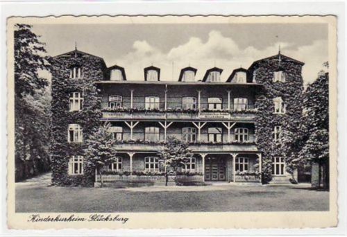 Glücksburg Glücksburg mit Kinderkurheim gelaufen, 1938. Leichter Stempeldurchdruck, leicht bügig, sonst gut erhalten