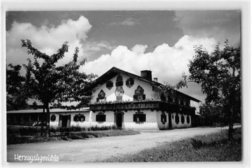 Herzogsägemühle bei Peiting. Straßenpartie mit Landhaus ungelaufen Gute Erhaltung.