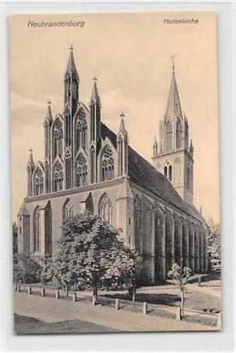 Neubrandenburg. Marienkirche ungelaufen Gute Erhaltung.