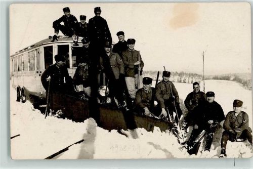 Schneepflug Soldaten Uniform