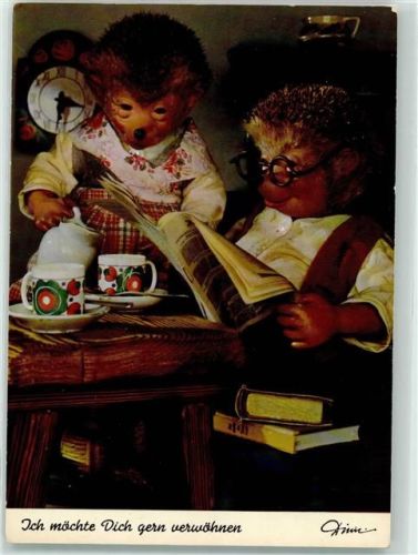 Zeitung Brille Tee Buch 450
