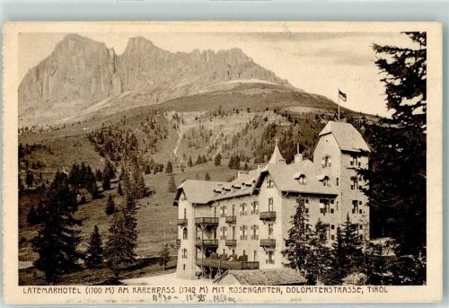 Renon Latemar Hotel am Karersee mit Rosengarten Dolomitenstraße