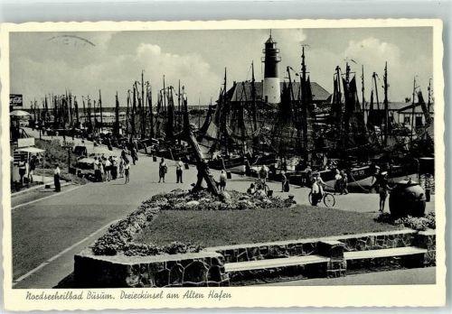 Büsum Dreieckinsel Alten Hafen Nordseekutter Leuchtturm