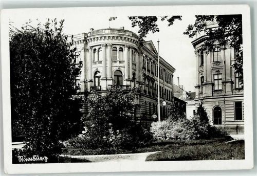 Rumburk Gebäude Garten
