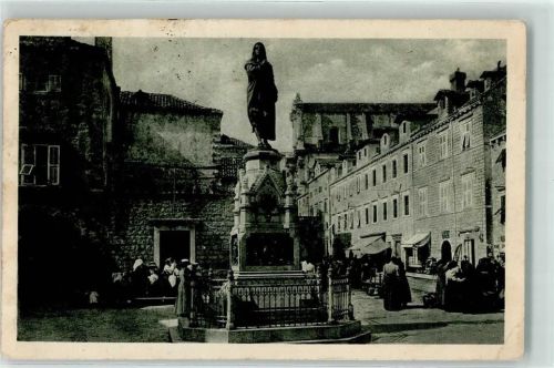 Dubrovnik Marktplatz mit Monument de Gundulic