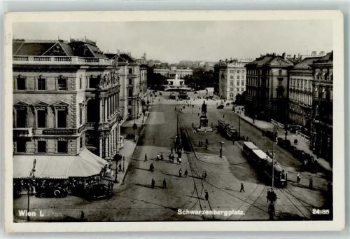 Wien Schwarzenbergplatz Tram Straßenbahn Geschäfte Denkmal Auto