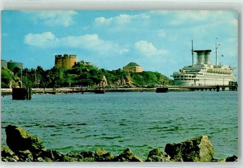 Willemstad Passagierschiff in der Caracas Bay u. Fort Beekenburg