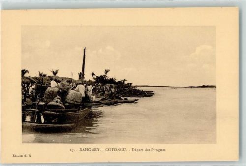 Cotonou Depart des Pirogues