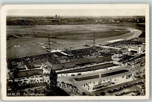 Tempelhof Fliegeraufnahme Zentralflughafen