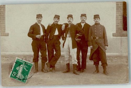 Gruppenfoto Soldat Uniform