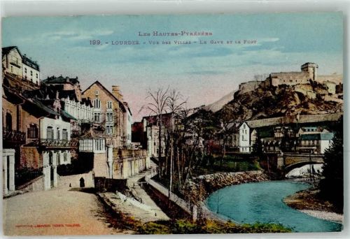 Lourdes vue des Villas le Gave et le Fort