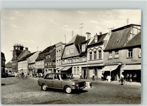 Burg Platz der Weltjugend Fahrrad Auto
