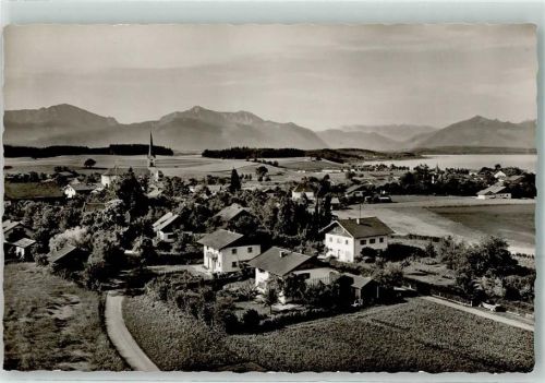 Chieming Pfarrkirche Mariä Himmelfahrt Chiemsee Kaiergebirge