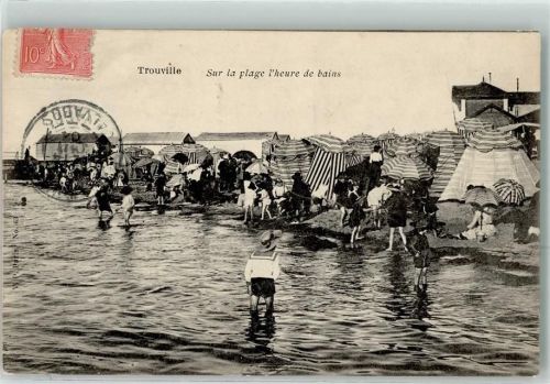 Trouville-sur-Mer Sur la plage Pheure de bains Kinder Zelt Schirm Strand