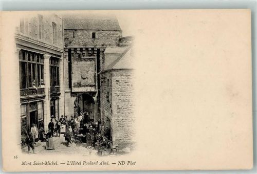 Le Mont-Saint-Michel l`Hotel Poulard Aine