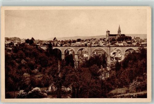 Semur-en-Auxois die Stadt und das Viadukt