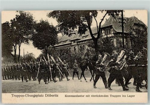 Döberitz Truppen Übungsplatz Kommandantur m. einrückenden Truppen i. Lager