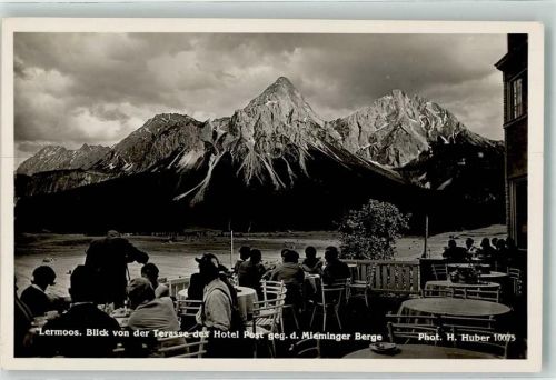 Lermoos Blick vom Hotel Post gegen d. Mieminger Berge