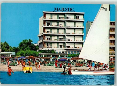 48016 Cervia Milano Marittima - Hotel Majestic Segelboot Tretboot