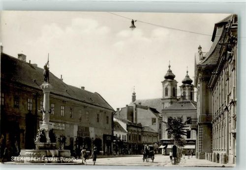 Szekesfehervar Püspökkut Denkmal
