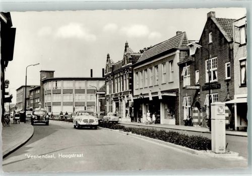 Veenendaal Hoogstraat Oldtimer Mercedes Spaarbank