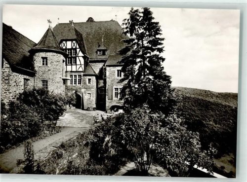 Alf Burg Arras