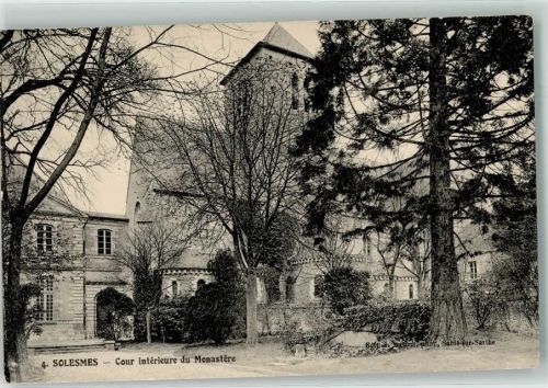 Solesmes Kirche