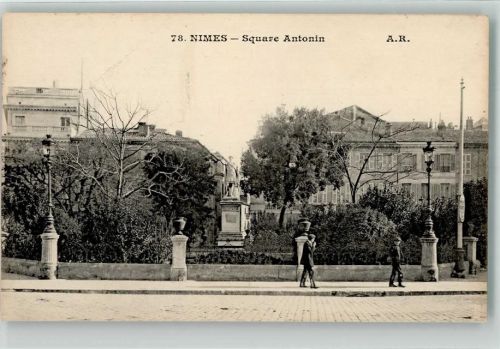 Nimes 1924 Square Antonin Denkmal