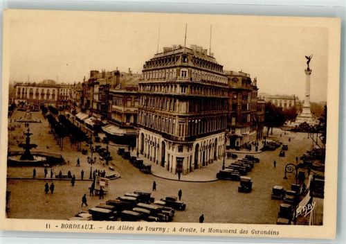 Bordeaux Denkmal Gerondin Auto Oldtimer