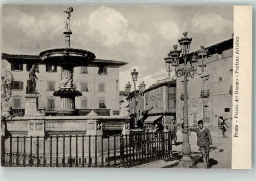 Prato Piazza del Duomo Fontana Artistica