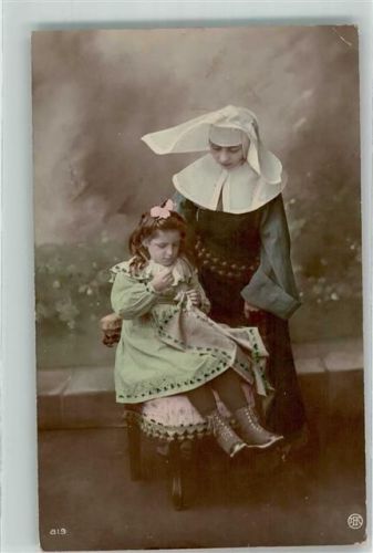 1913 Mädchen beim Sticken Atelier Foto